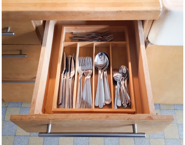 Bamboo cutlery tray with 5 compartments