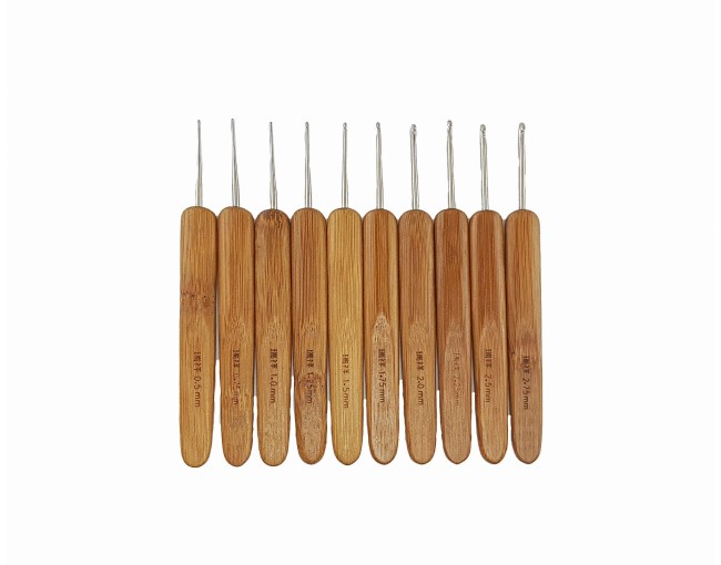 Crochet hooks bamboo and metal