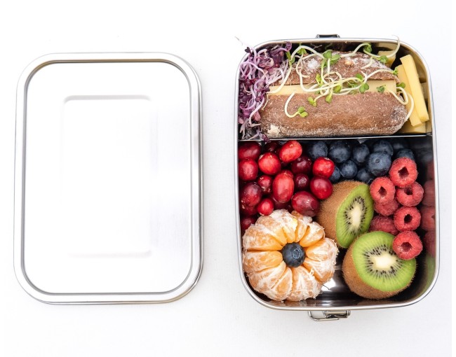 Lunch box with roll clips 1200 ml