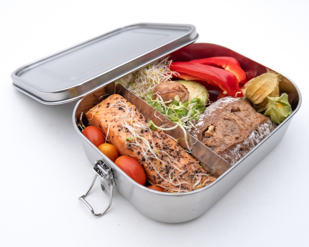 Lunch box with roll clips 1400 ml