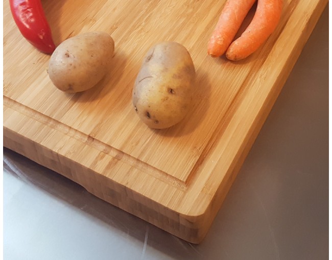 Solid cutting board
