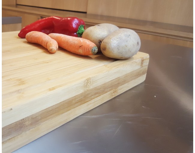 Solid cutting board