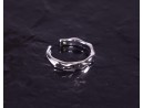 Elegant gewundener Silberring