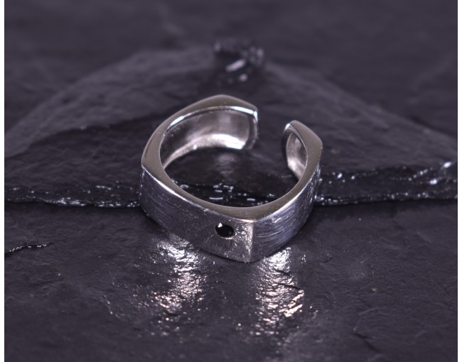Quadratischer Silberring offen