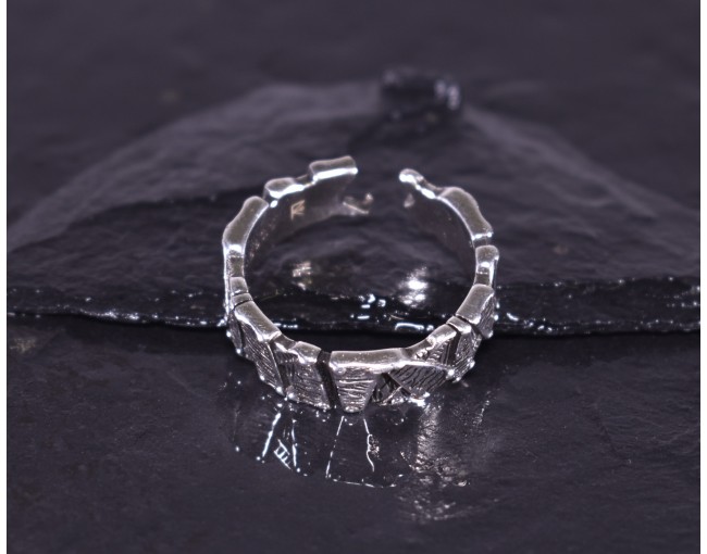 Rustikaler Silberring offen