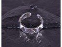 Silberring im Punk Design