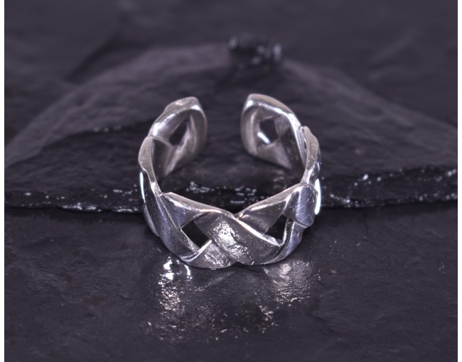 Silberring mit keltischem Flechtmotiv